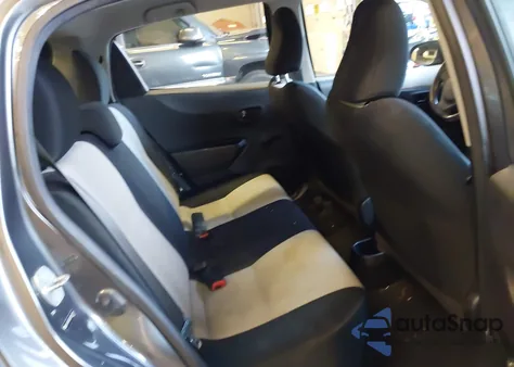 2012 Toyota Yaris L z USA, uszkodzony, nr VIN JTDKTUD32CD501237